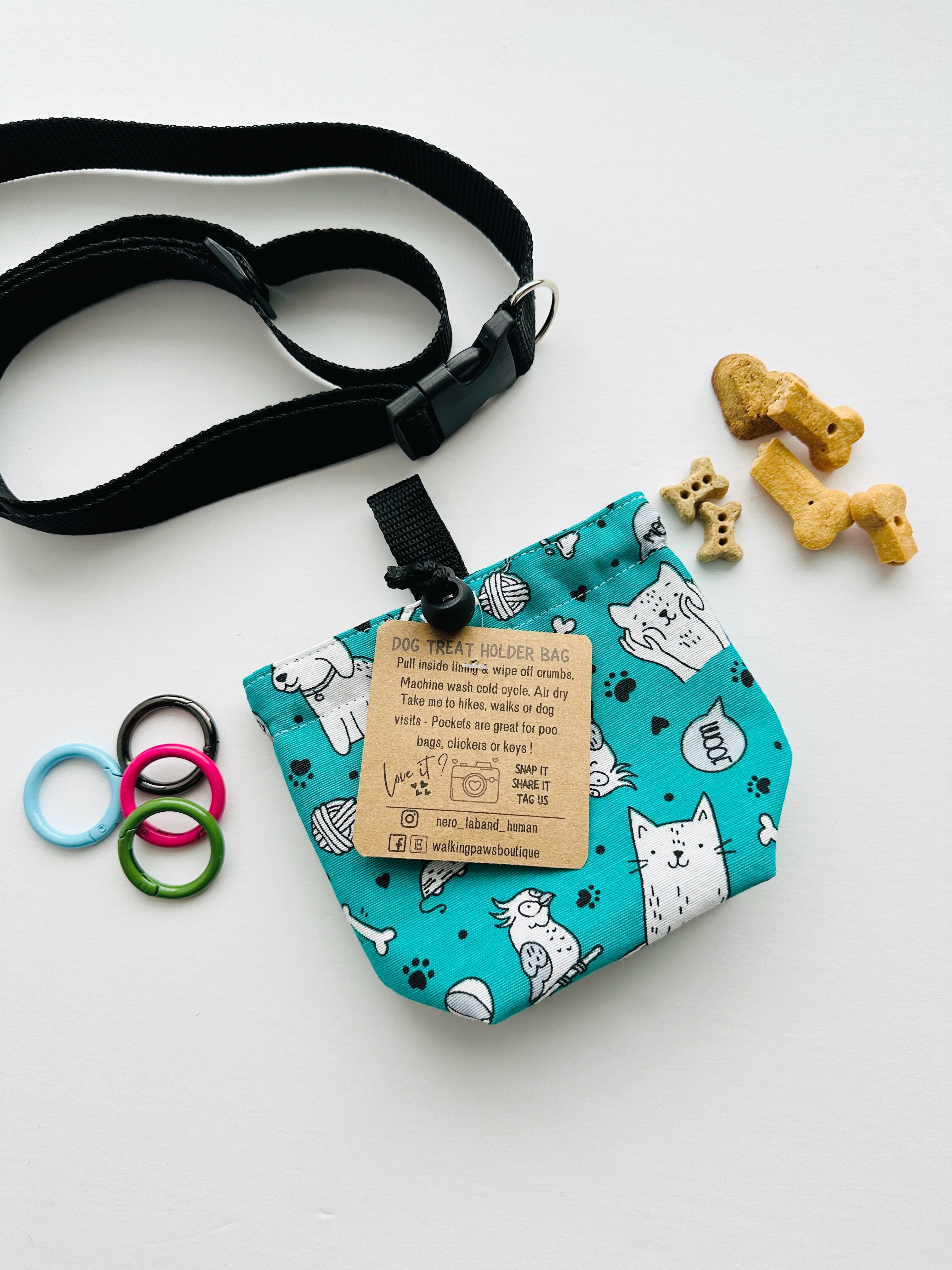 Green dog training bag with belt and color carabiners